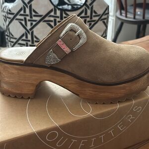Urban outfitters buckle clog, never worn, new in box, size 10, taupe suede